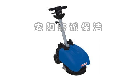 云寶 K3電線式洗地車(chē)